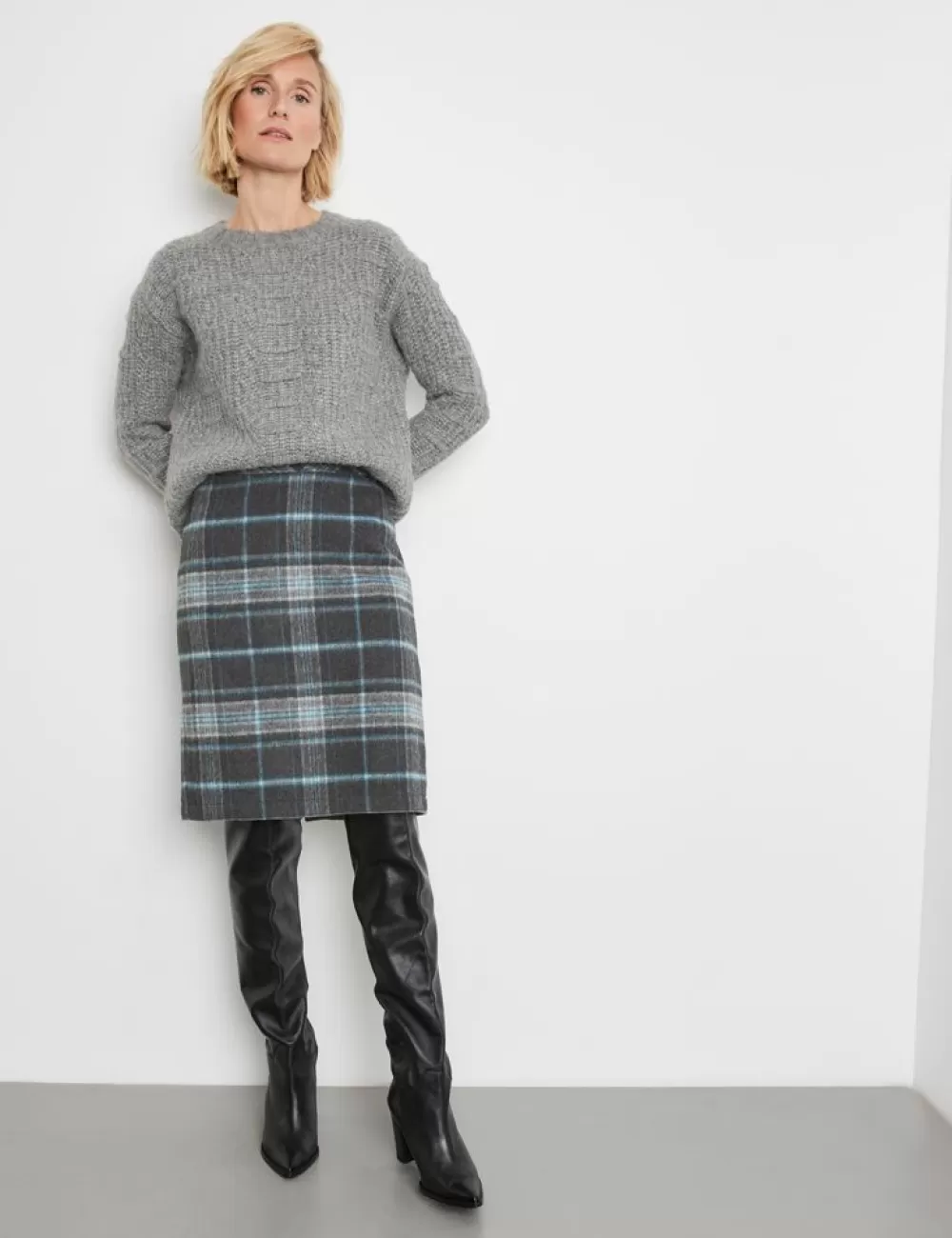 GERRY WEBER Spódnica W Kratke Z Dodatkiem Welny I Rozcieciem Umozliwiajacym Swobode Ruchow Sale