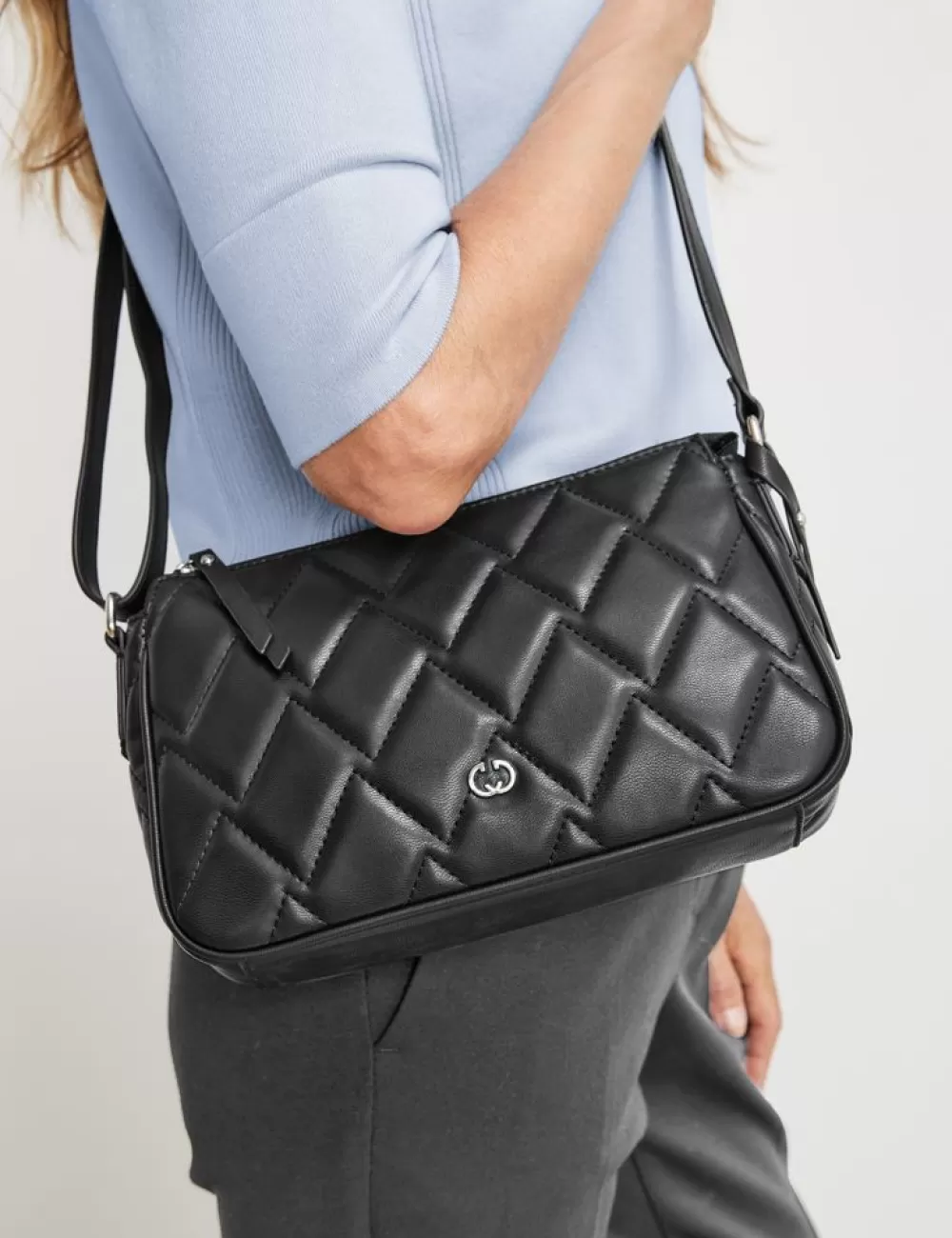 GERRY WEBER Sredniej Wielkosci Torba Na Ramie Z Ozdobnym Stebnowanym Wzorem New