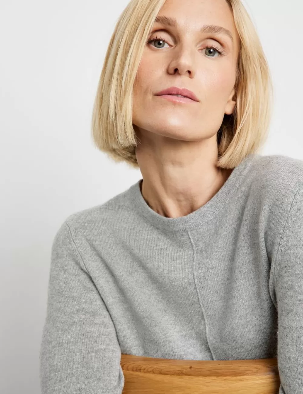 GERRY WEBER Sweter Z Dlugim Rekawem Z Pionowa Zaszewka I Domieszka Kaszmiru Best Sale